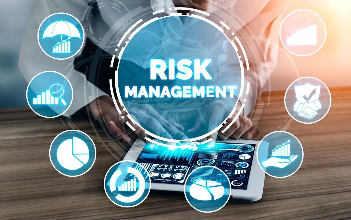 Finance & Risk Management